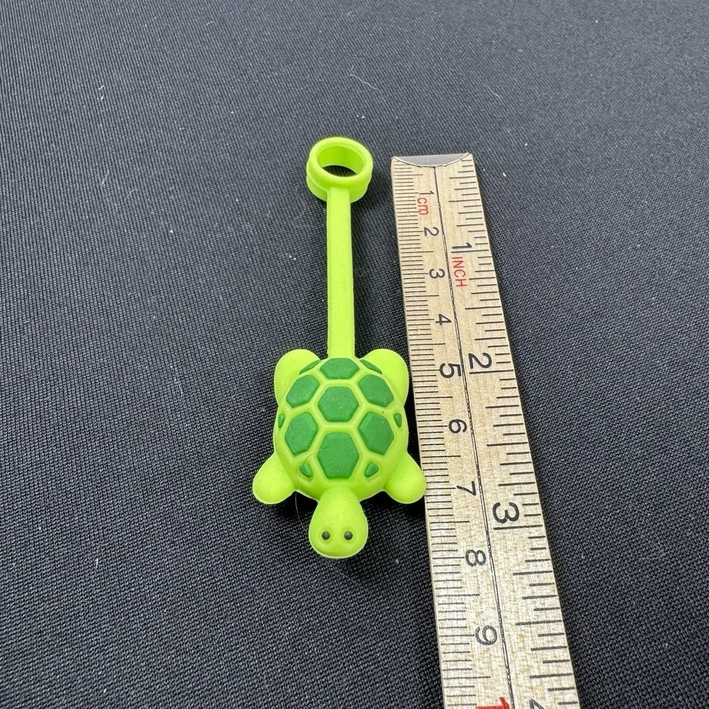 The Unbranded Brand turtle straw